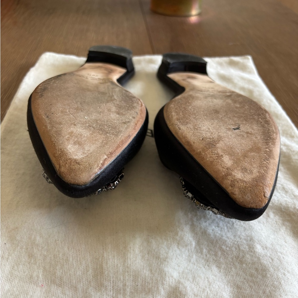 Manolo Blahnik Hangisi Black Satin Mule Flat - Picture 8 of 10